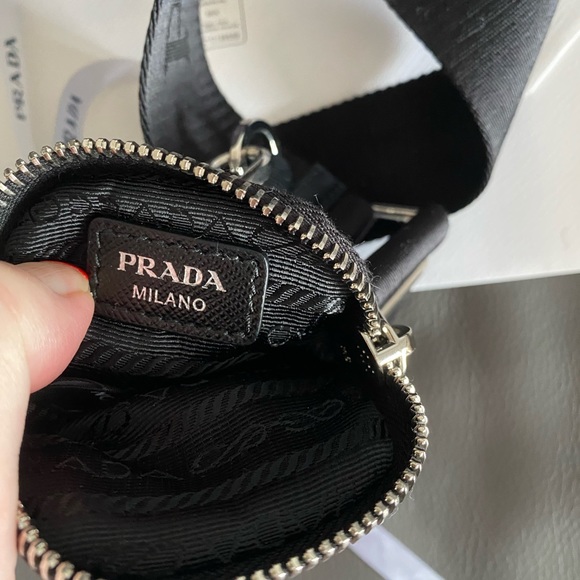 ❌SOLD❌PRADA RE-EDITION 2005 - Picture 8 of 10
